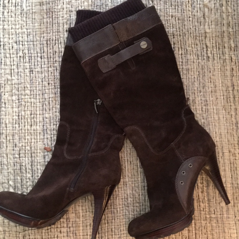 Guess Suede boots